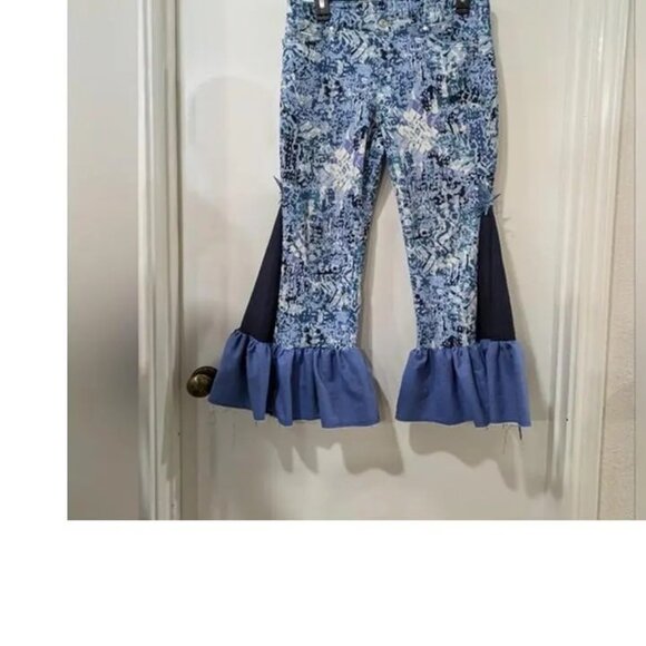 Stylish Blue Patterned Upcycled Refashioned Flared Bottoms Jeans Woman's Size 6 - Picture 1 of 6